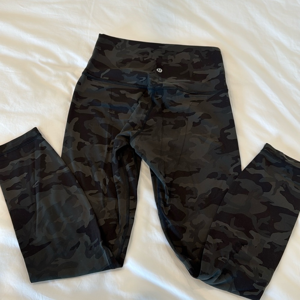 Lululemon 25 inch camo leggings- ALIGN